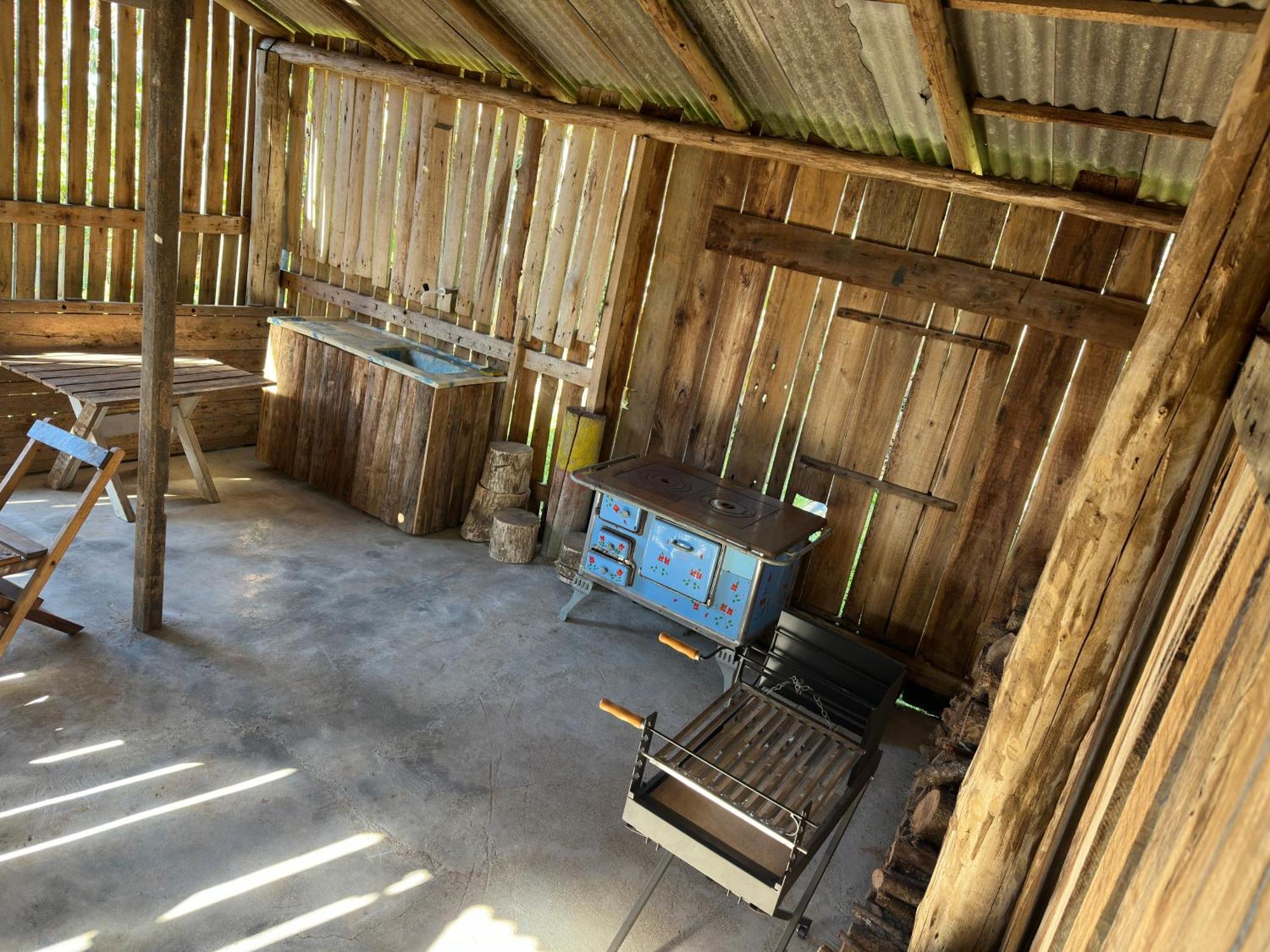 Casa Dos Ingleses Nos Canyons ปรายากรันเจ ภายนอก รูปภาพ